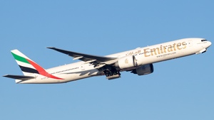 Photo of A6-EPP - Boeing 777-31H(ER) operated by Emirates