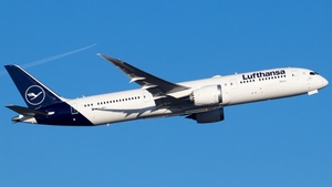 Photo of D-ABPT - Boeing 787-9 Dreamliner operated by Lufthansa