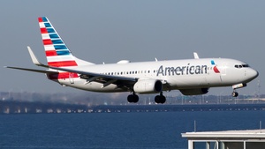 Photo of N993NN - Boeing 737-823 operated by American Airlines