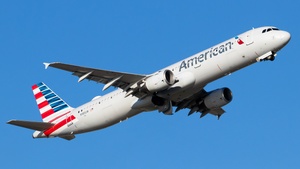 Photo of N185UW - Airbus A321-211 operated by American Airlines