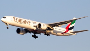 Photo of A6-ECV - Boeing 777-31H(ER) operated by Emirates
