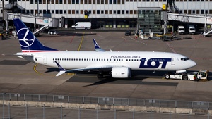 Photo of SP-LYD - Boeing 737 MAX 8 operated by LOT Polish Airlines