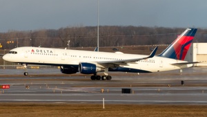 Photo of N6709 - Boeing 757-232 operated by Delta Air Lines