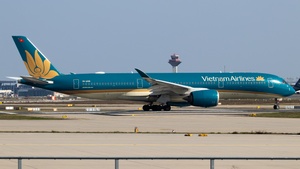 Photo of VN-A896 - Airbus A350-941 operated by Vietnam Airlines