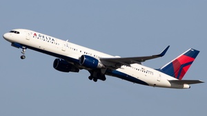 Photo of N686DA - Boeing 757-232 operated by Delta Air Lines