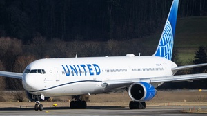 Photo of N76064 - Boeing 767-424(ER) operated by United Airlines