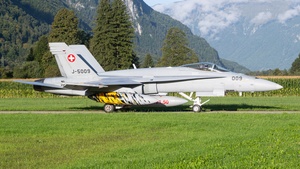 Photo of J-5009 - McDonnell Douglas F/A-18C Hornet operated by Swiss Air Force