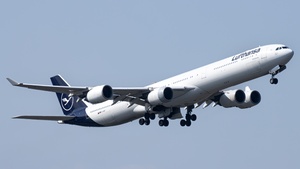 Photo of D-AIHF - Airbus A340-642 operated by Lufthansa