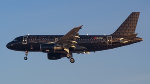 Photo of 8Q-FBA - Airbus A319-111 operated by beOnd