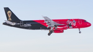 Photo of G-POWK - Airbus A320-233 operated by Titan Airways