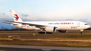 Photo of B-220F - Boeing 777-F operated by China Cargo Airlines