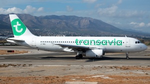 Photo of LY-MLI - Airbus A320-232 operated by Transavia (opb Avion Express)