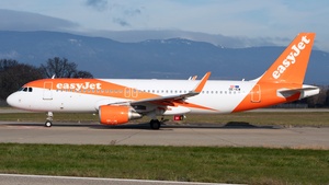 Photo of OE-ICW - Airbus A320-214 operated by easyJet Europe