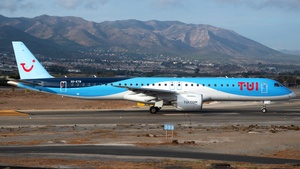 Photo of OO-ETB - Embraer ERJ-195-E2 operated by TUI Airlines Belgium
