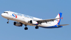 Photo of RA-73843 - Airbus A321-231 operated by Ural Airlines