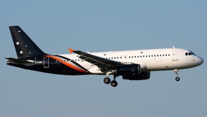 Photo of G-POWM - Airbus A320-232 operated by Titan Airways