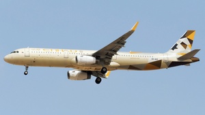 Photo of A6-AEE - Airbus A321-231 operated by Etihad Airways