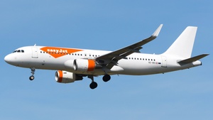 Photo of OE-IBS - Airbus A320-214 operated by easyJet Europe