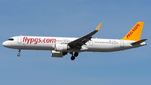Photo of TC-RDE - Airbus A321-251NX operated by Pegasus Airlines