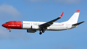 Photo of LN-DYY - Boeing 737-8JP operated by Norwegian Air Shuttle