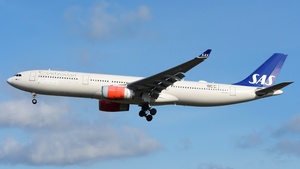 Photo of LN-RKR - Airbus A330-343 operated by SAS Scandinavian Airlines