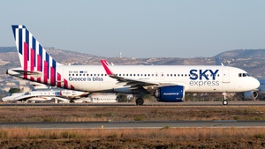 Photo of SX-IOG - Airbus A320-251N operated by Sky Express