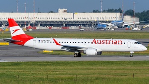 OE-LWD - Embraer ERJ-195LR