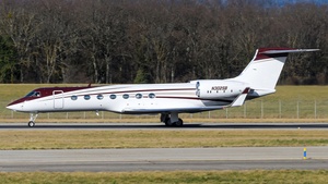 Photo of N302SB - Gulfstream GV-SP (G550) operated by Private