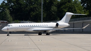 Photo of C-GXNU - Bombardier Global 7500 operated by Skyservice Business Aviation