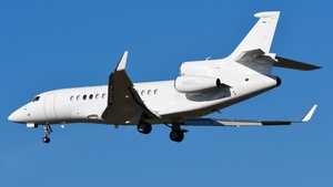 Photo of N950X - Dassault Falcon 7X operated by Jet Aviation Flight Services