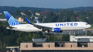 N668UA - Boeing 767-322(ER)