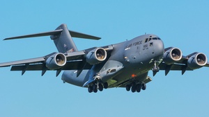 02-1100 - Boeing C-17A Globemaster III