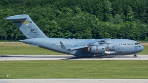 98-0051 - Boeing C-17A Globemaster III