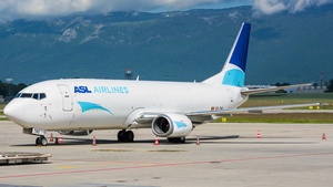 Photo of OO-TNO - Boeing 737-49R(SF) operated by ASL Airlines Belgium