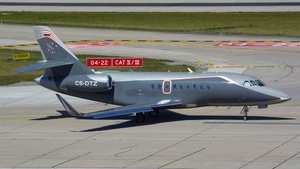 Photo with serial 42 - Dassault Falcon 2000