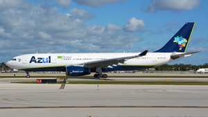 Photo of PR-AIY - Airbus A330-243 operated by Azul