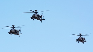 Photo of 065 - Boeing AH-64D Longbow Apache operated by United Arab Emirates Air Force