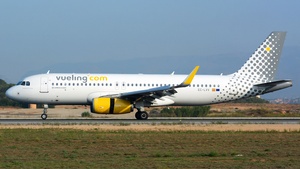 EC-LVV - Airbus A320-232