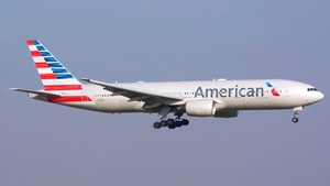 Photo of N760AN - Boeing 777-223(ER) operated by American Airlines