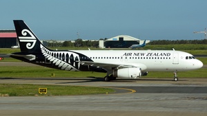 Photo of ZK-OJM - Airbus A320-232 operated by Air New Zealand