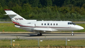 Photo of CS-DRR - Hawker Beechcraft 800XPi operated by NetJets Europe
