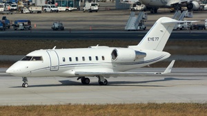 Photo of EYE77 - Bombardier Challenger 605 operated by Government of Pakistan