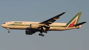 Photo of EI-ISE - Boeing 777-243(ER) operated by Alitalia