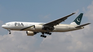 Photo of Boeing 777-240(ER) - London-Heathrow