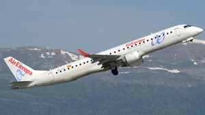 EC-LKX - Embraer ERJ-195LR