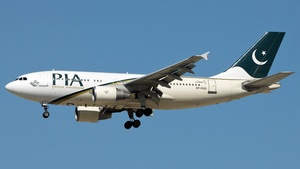 Photo with serial 678 - Airbus A310-324
