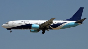 Photo of A6-ESF - Boeing 737-4Y0 operated by Eastern SkyJets