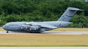 03-3113 - Boeing C-17A Globemaster III