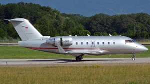 Photo of OE-INY - Bombardier Challenger 604 operated by VistaJet