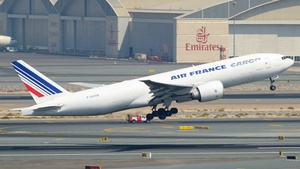 F-GUOB - Boeing 777-F28